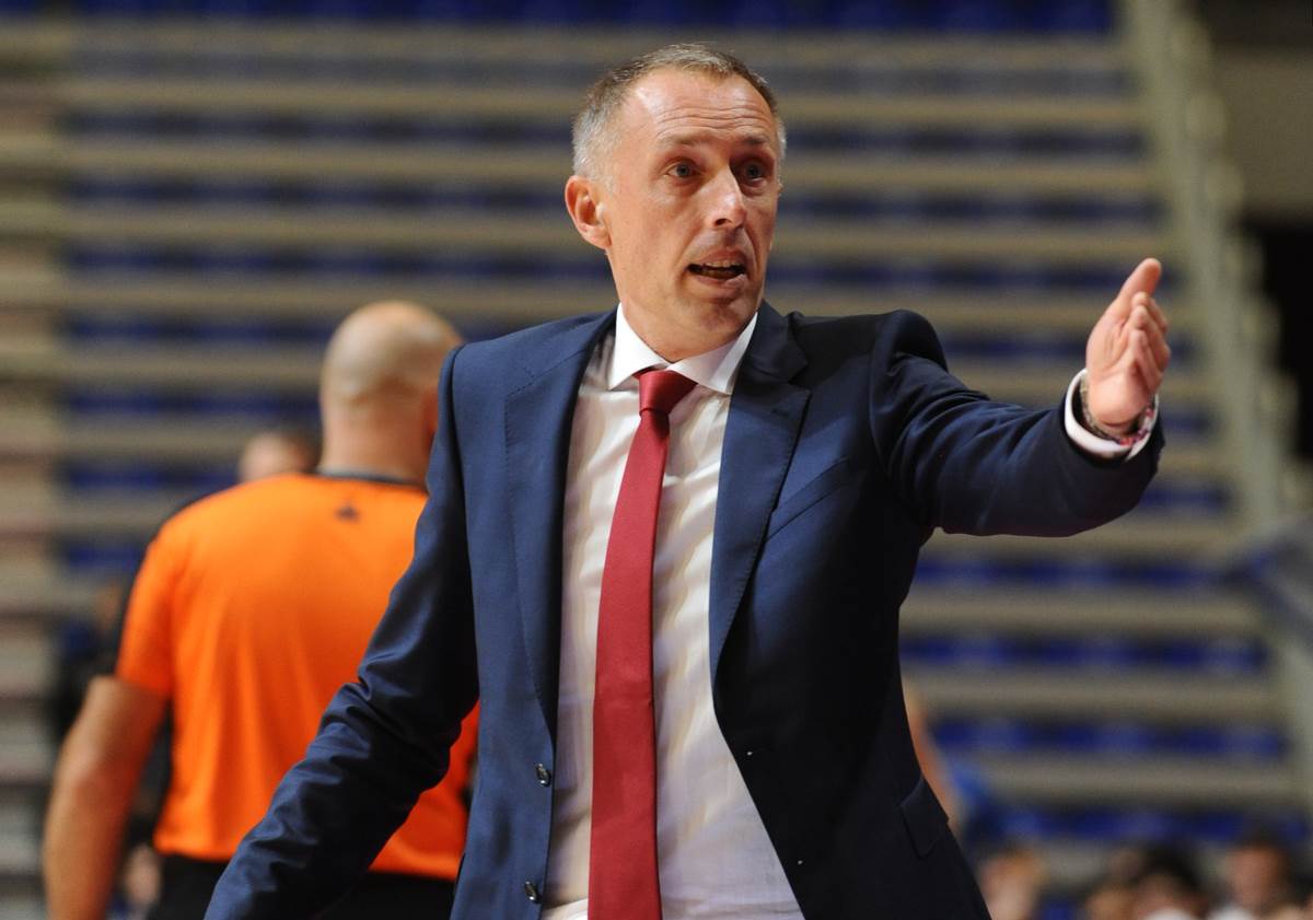 Milan Tomić vodi Crvenu zvezdu