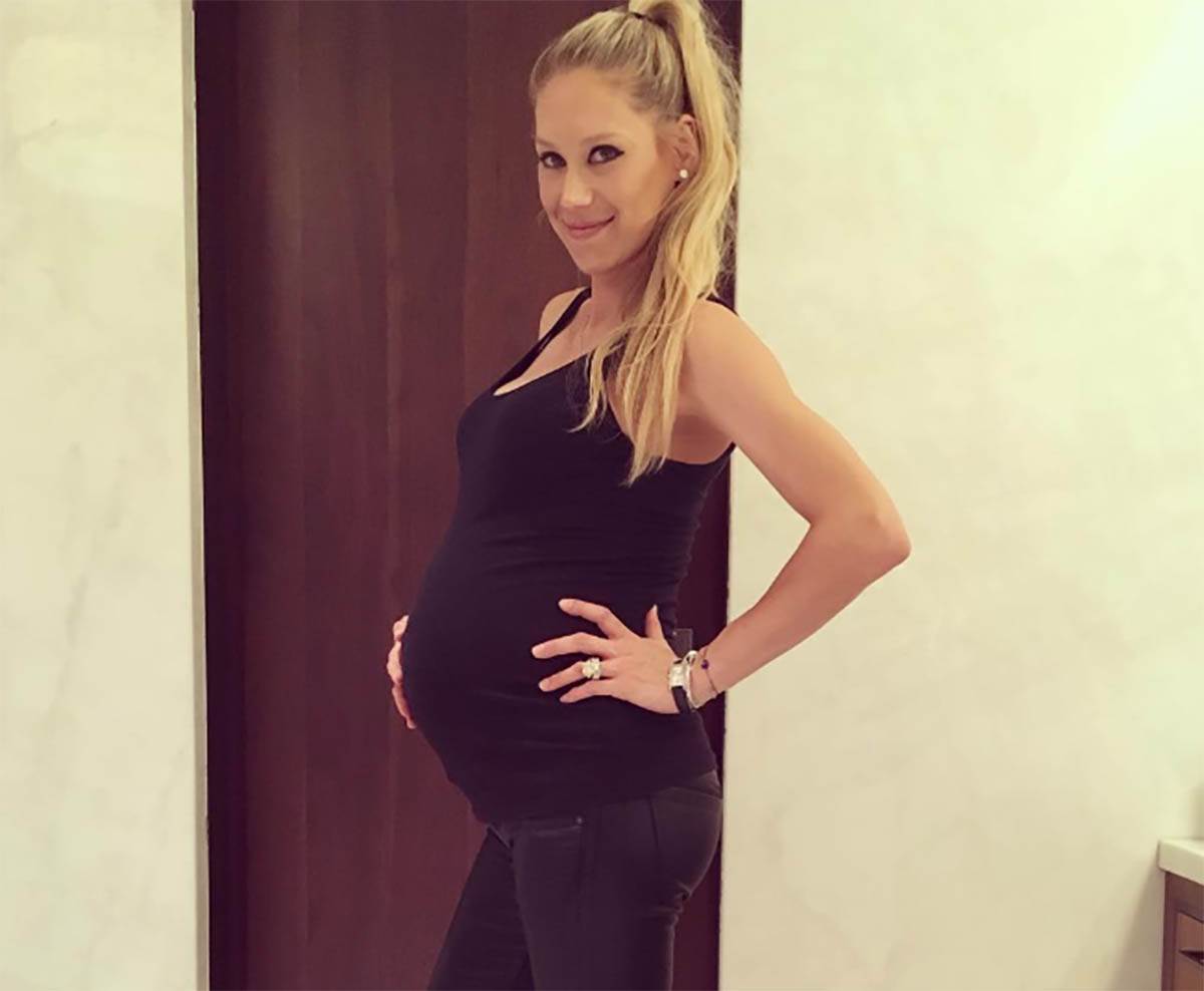 Ana Kurnjikova (3).jpg