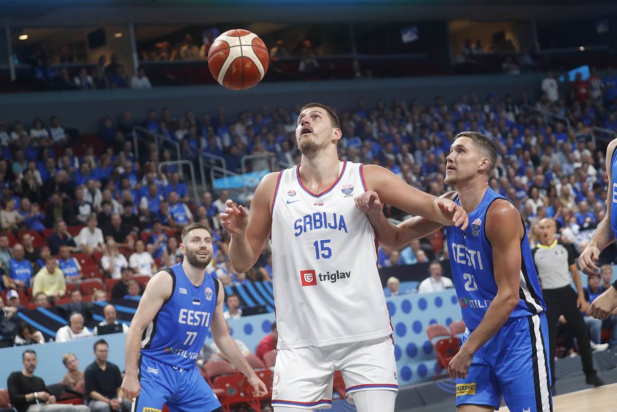 Nikola Jokić na meču protiv Estonije