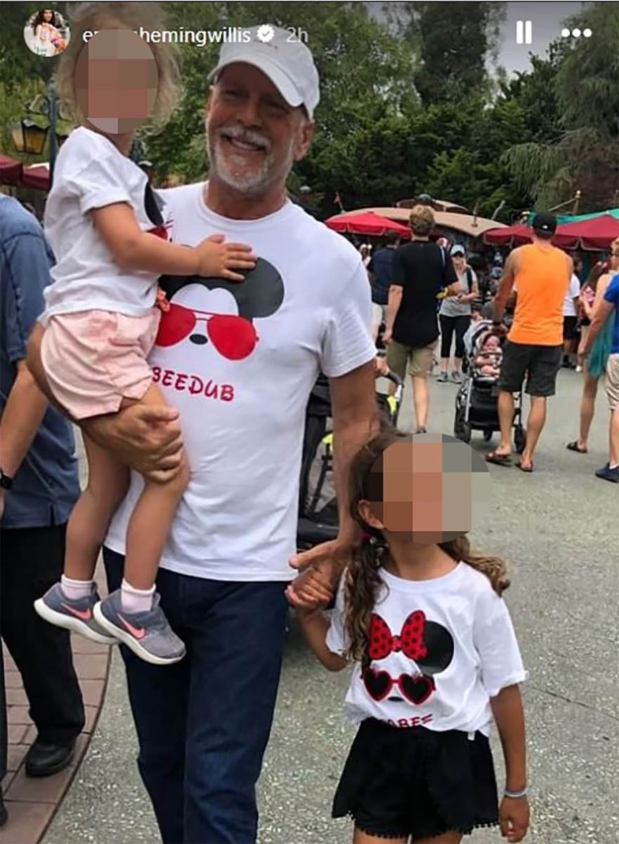 Brus Vilis supruga Ema Heming Vilis ćerke (1).jpg