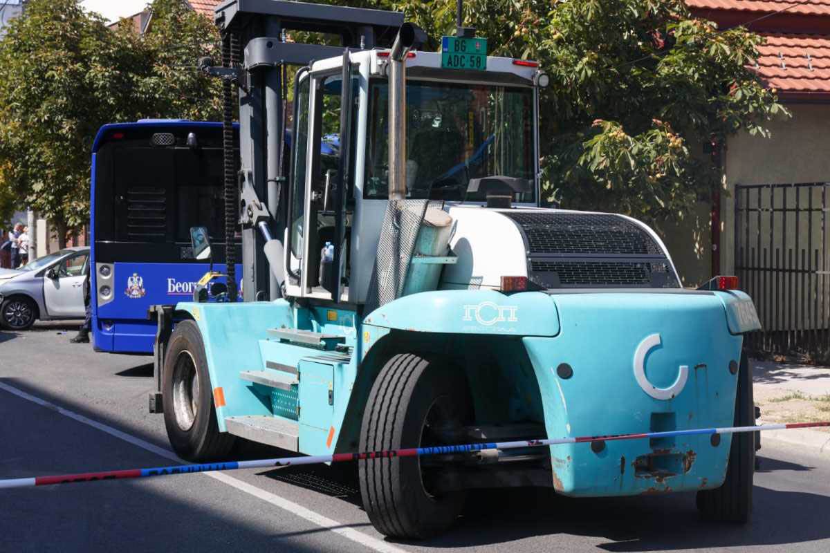 nesreća u Zemunu (9).jpg