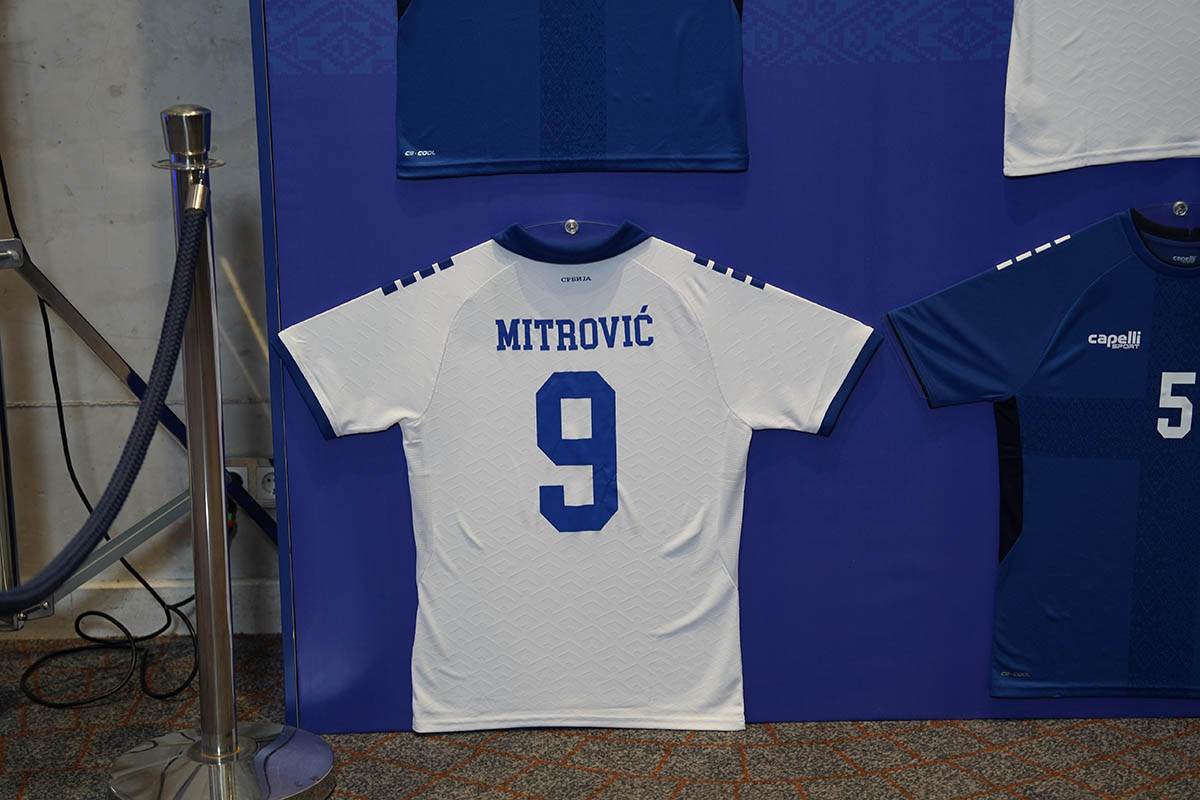 Promocija novih dresova FSS (3).jpg