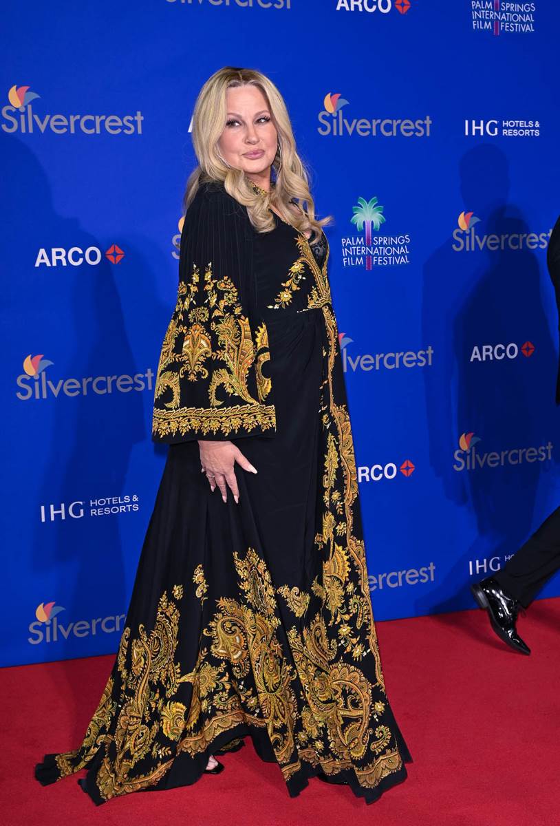 dženifer kulidž (1).jpg