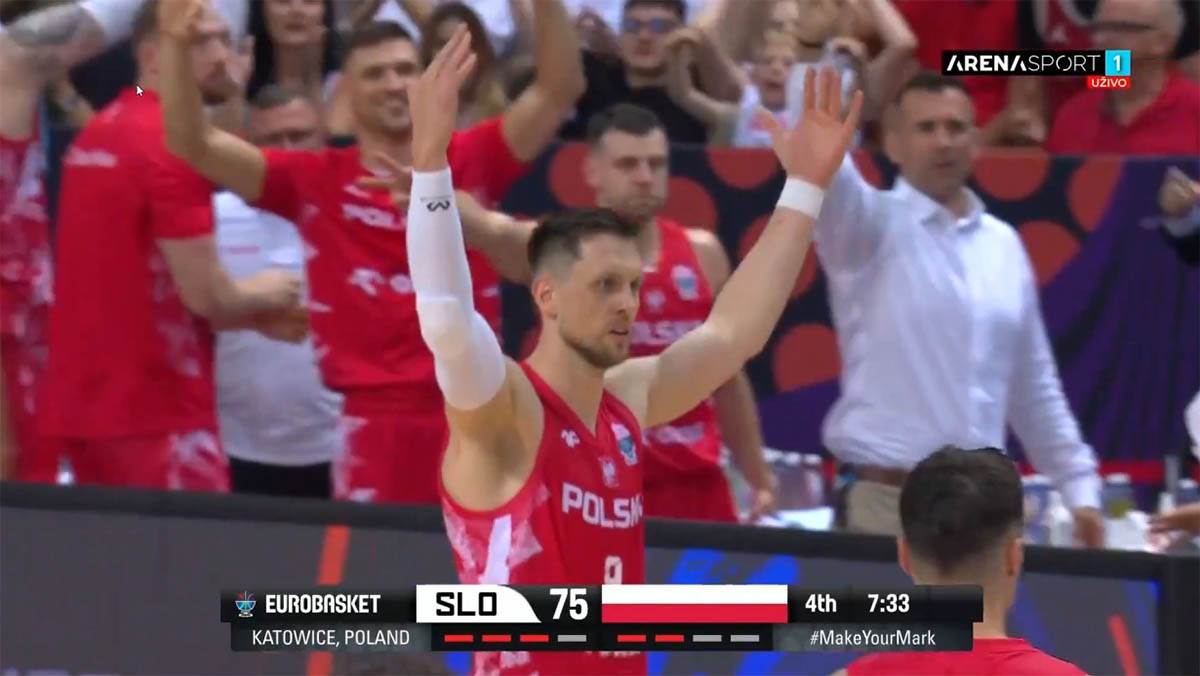 Luka Dončić tuča na Eurobasketu (4).jpg