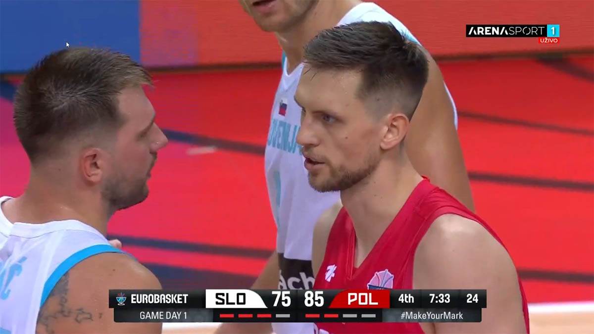 Luka Dončić tuča na Eurobasketu (9).jpg