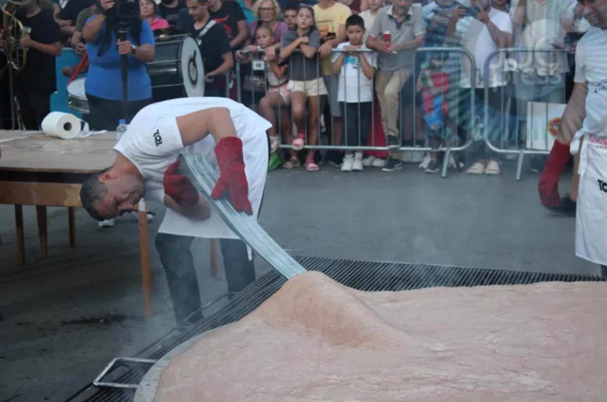 Pljeskavica od 90 kilograma 7.jpg