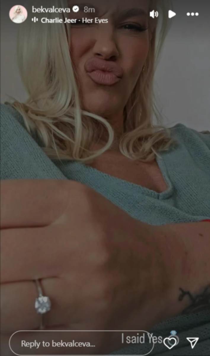 Nataša Bekvalac kupila sebi prsten