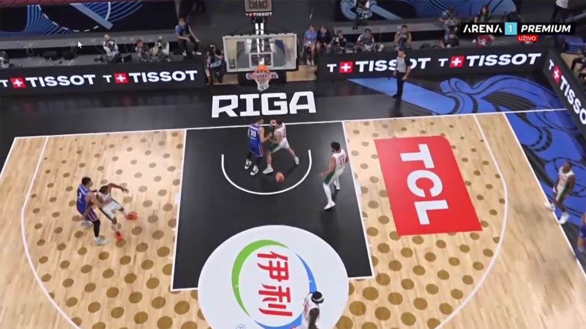 Filip Petrušev izbačen sa meča (6).jpg