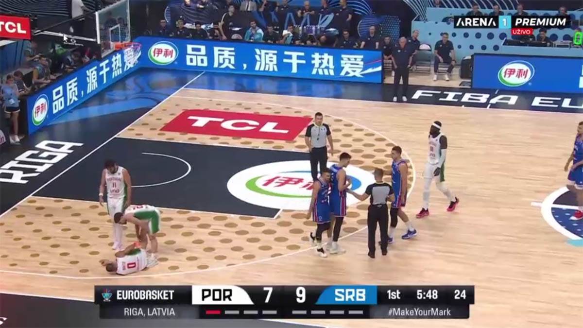 Filip Petrušev izbačen sa meča (1).jpg