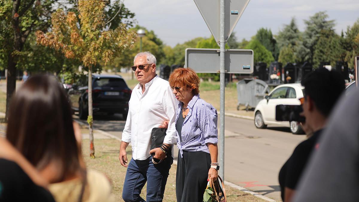 Goran Šljivić novi direktor Granda sa ženom (3).jpg