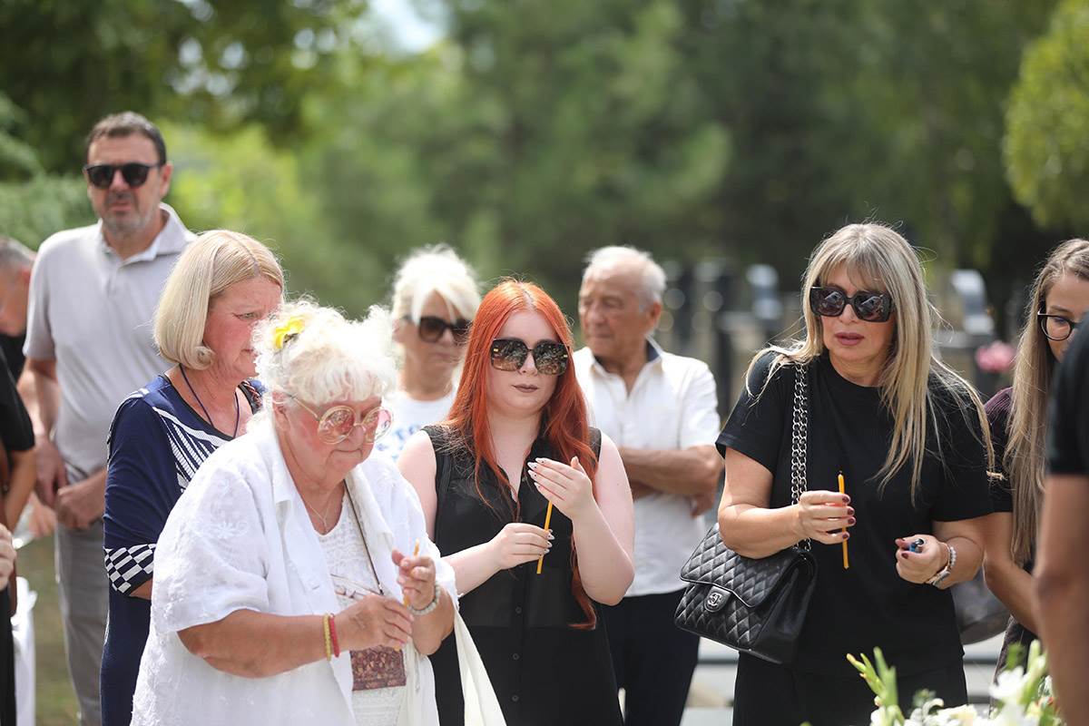 Počeo pomen Saši Popoviću (3).jpg