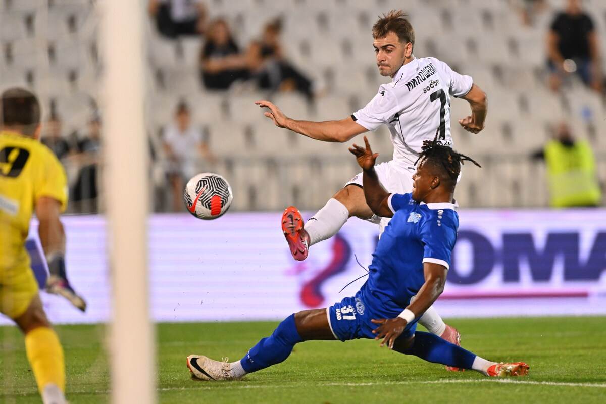 Partizan - Radnik Surdulica  (7).JPG