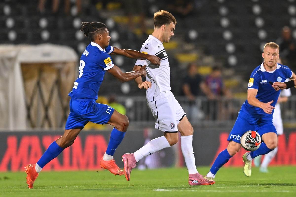 Partizan - Radnik Surdulica  (8).JPG