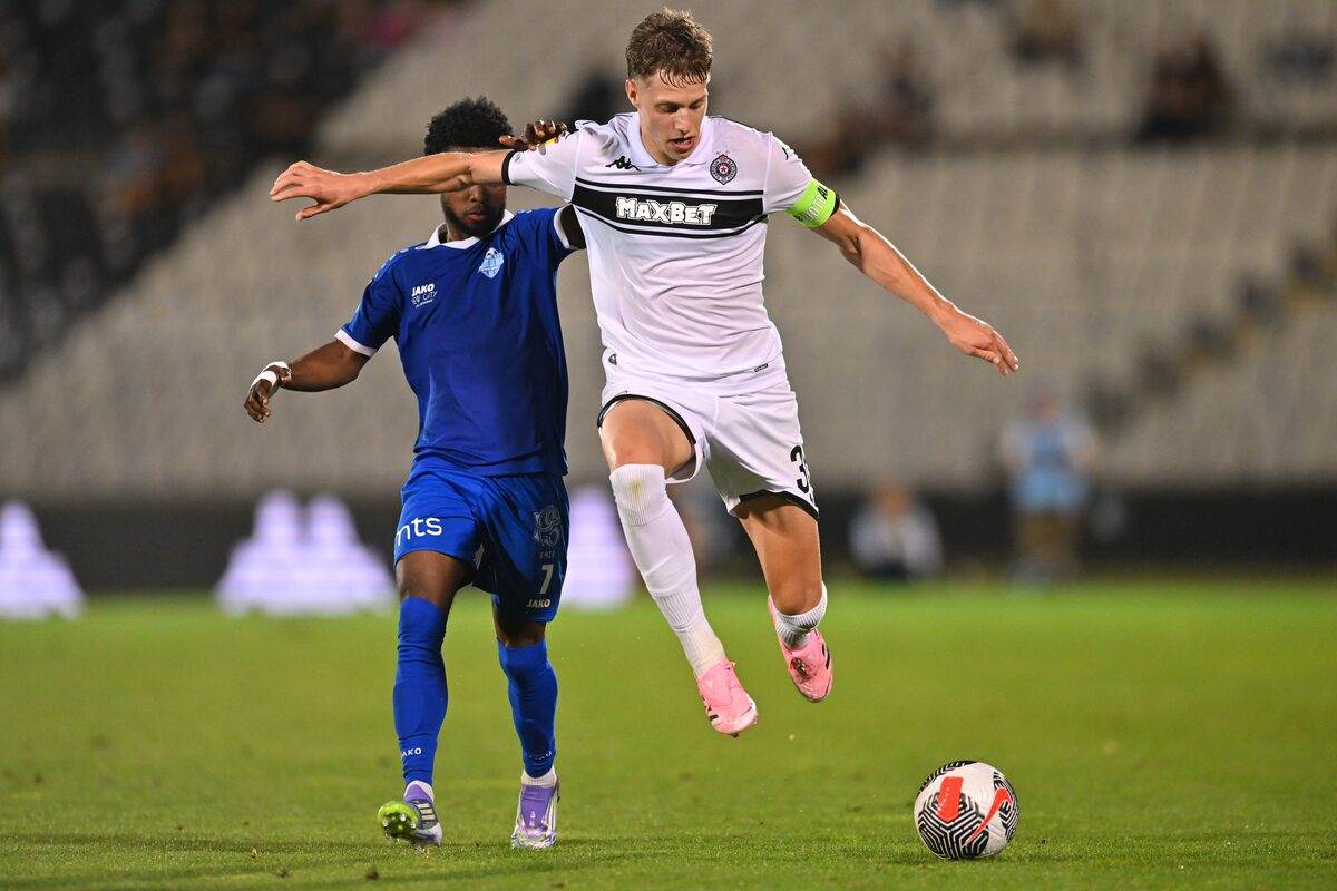 Partizan - Radnik Surdulica  (13).JPG