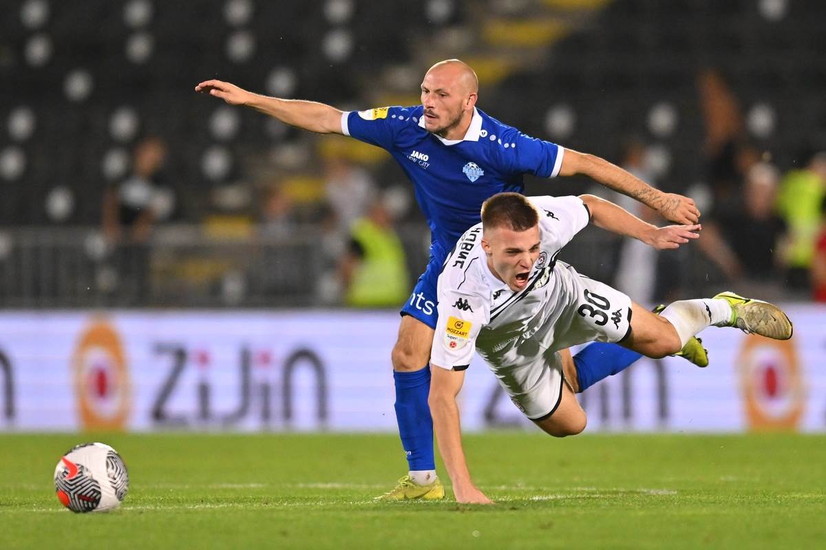 Partizan - Radnik Surdulica  (16).JPG