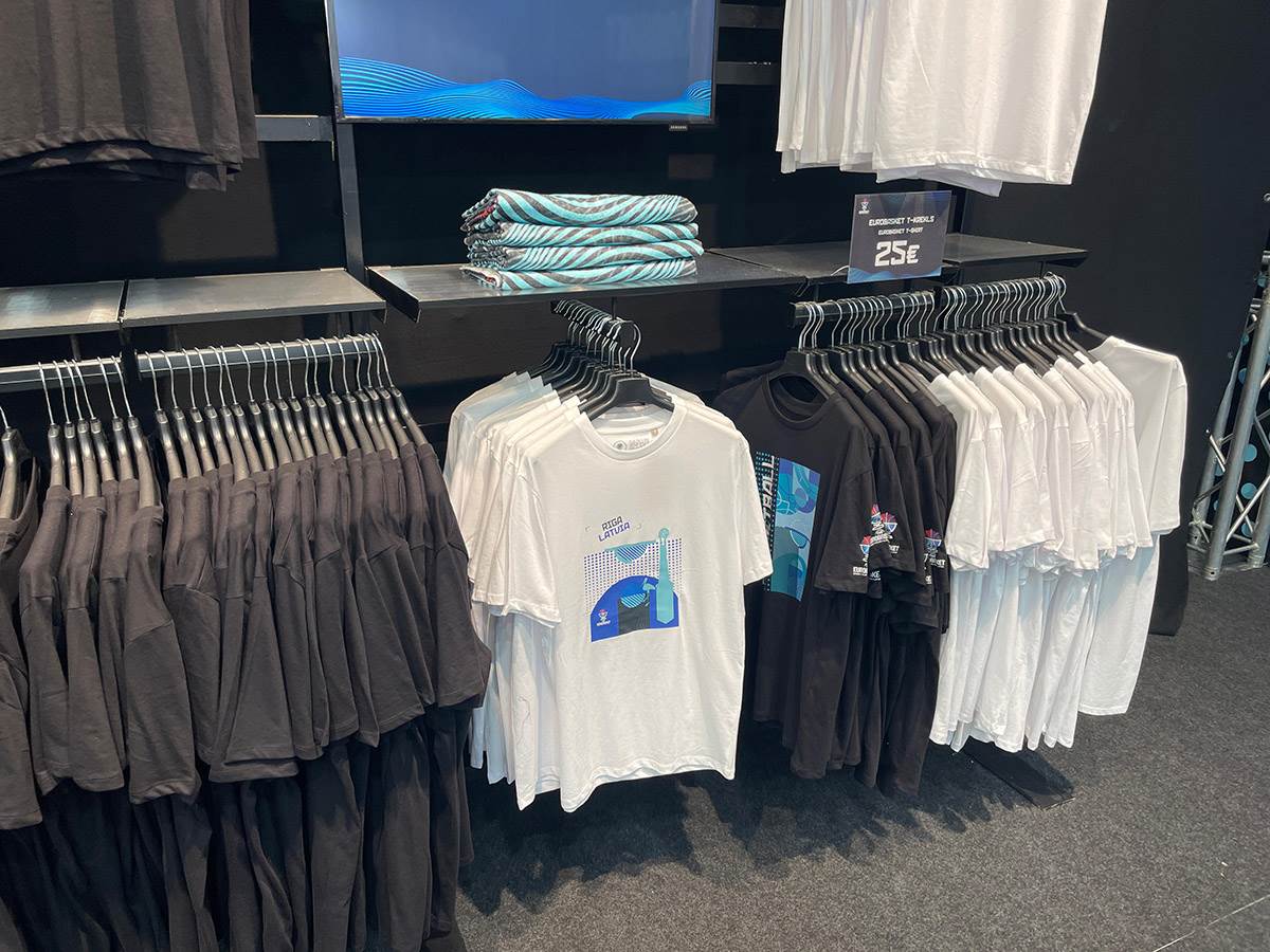 Zvanična prodavnica na Eurobasketu (1).jpg
