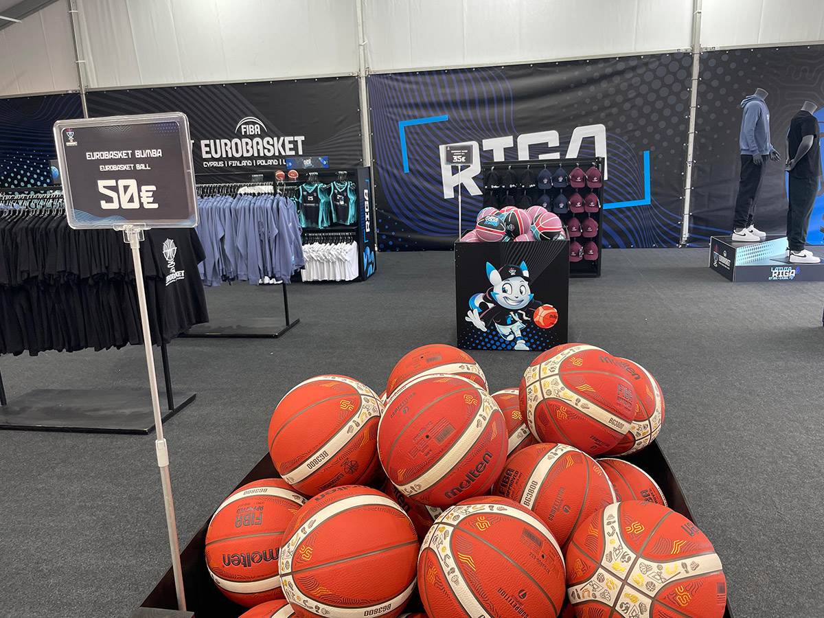 Zvanična prodavnica na Eurobasketu (7).jpg
