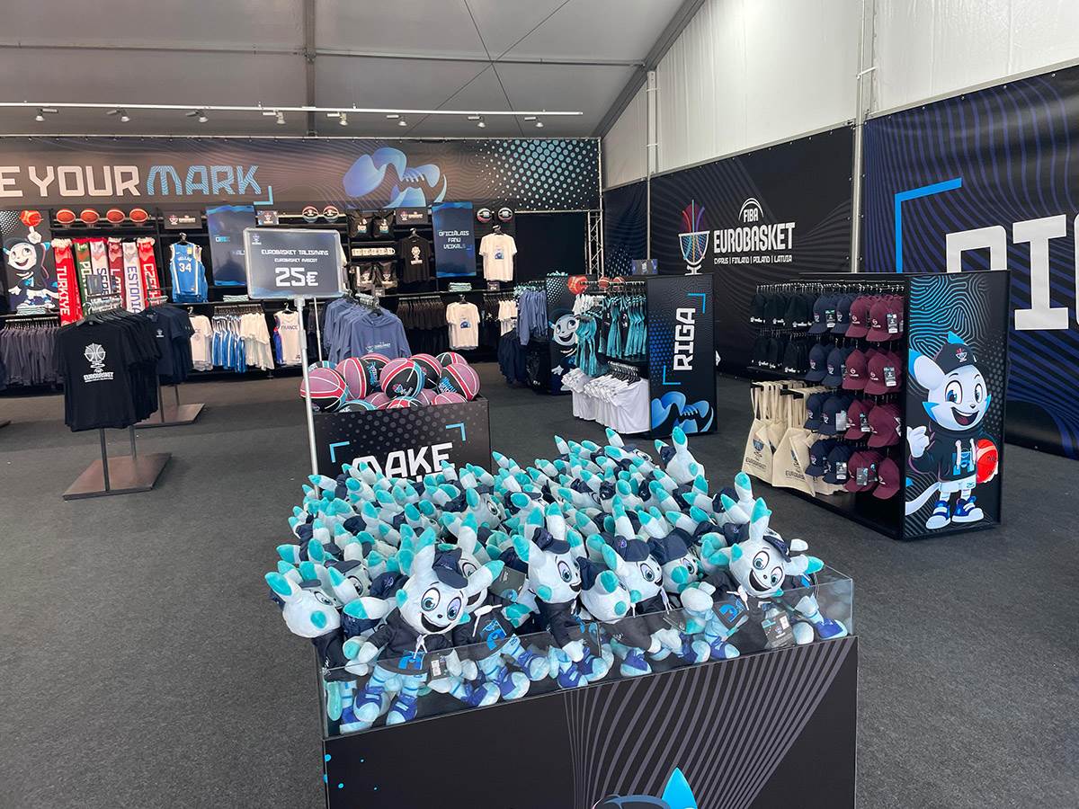 Zvanična prodavnica na Eurobasketu (11).jpg