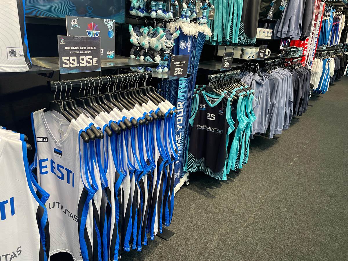 Zvanična prodavnica na Eurobasketu (17).jpg