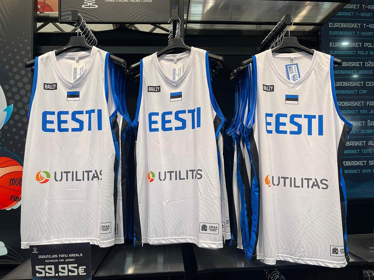 Zvanična prodavnica na Eurobasketu (18).jpg