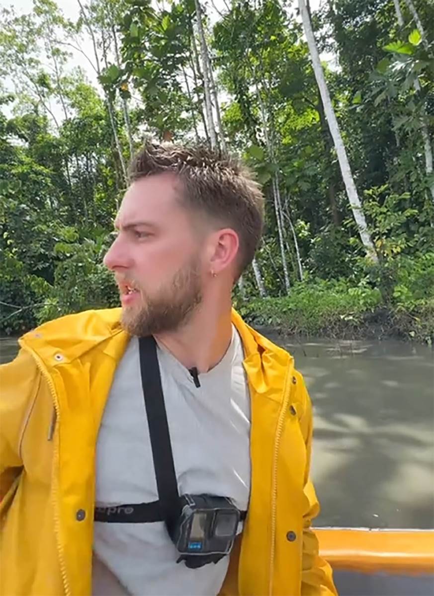 influenser prišao kanibalima (3).jpg