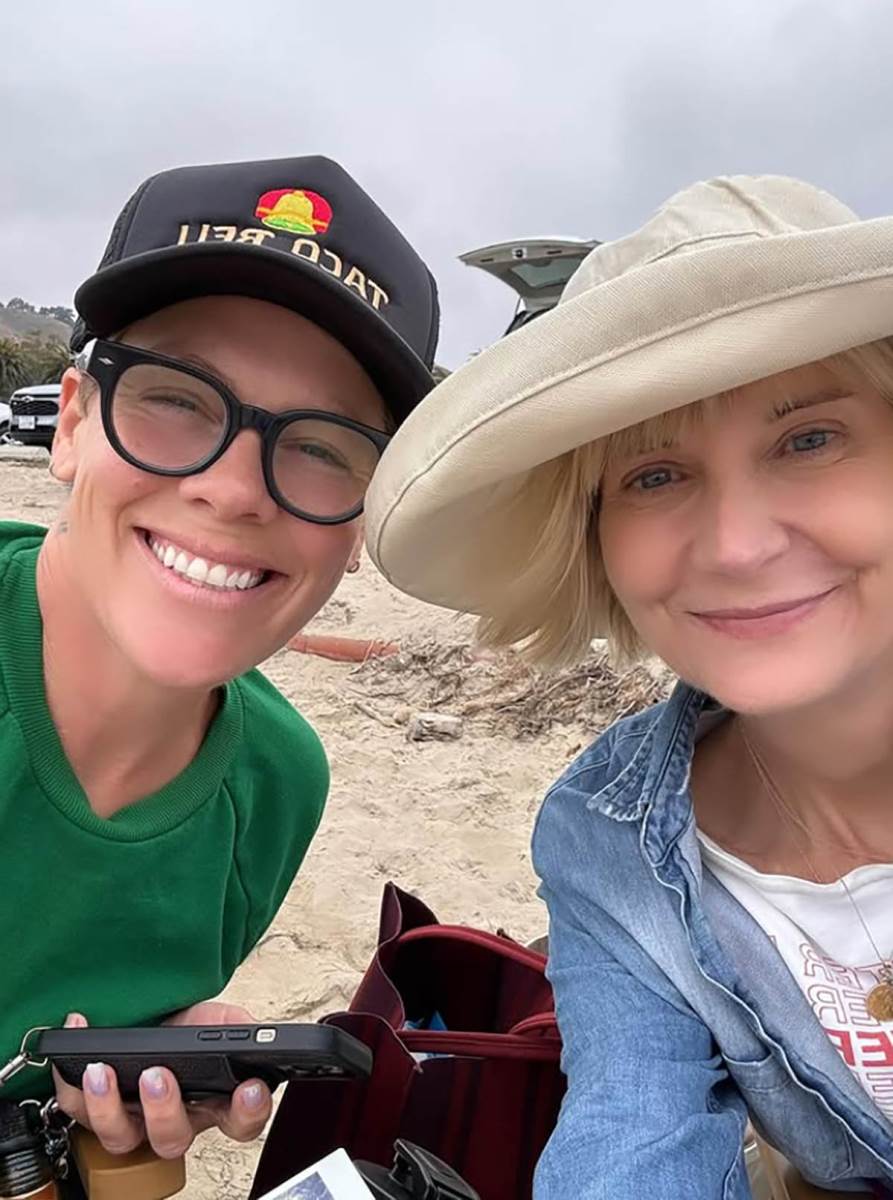 Pink pevačica (4).jpg