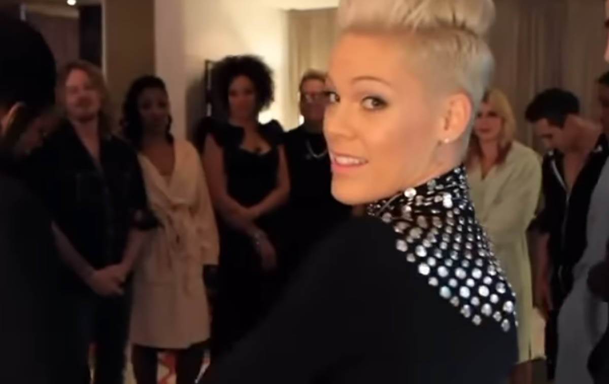 Pink pevačica (7).jpg