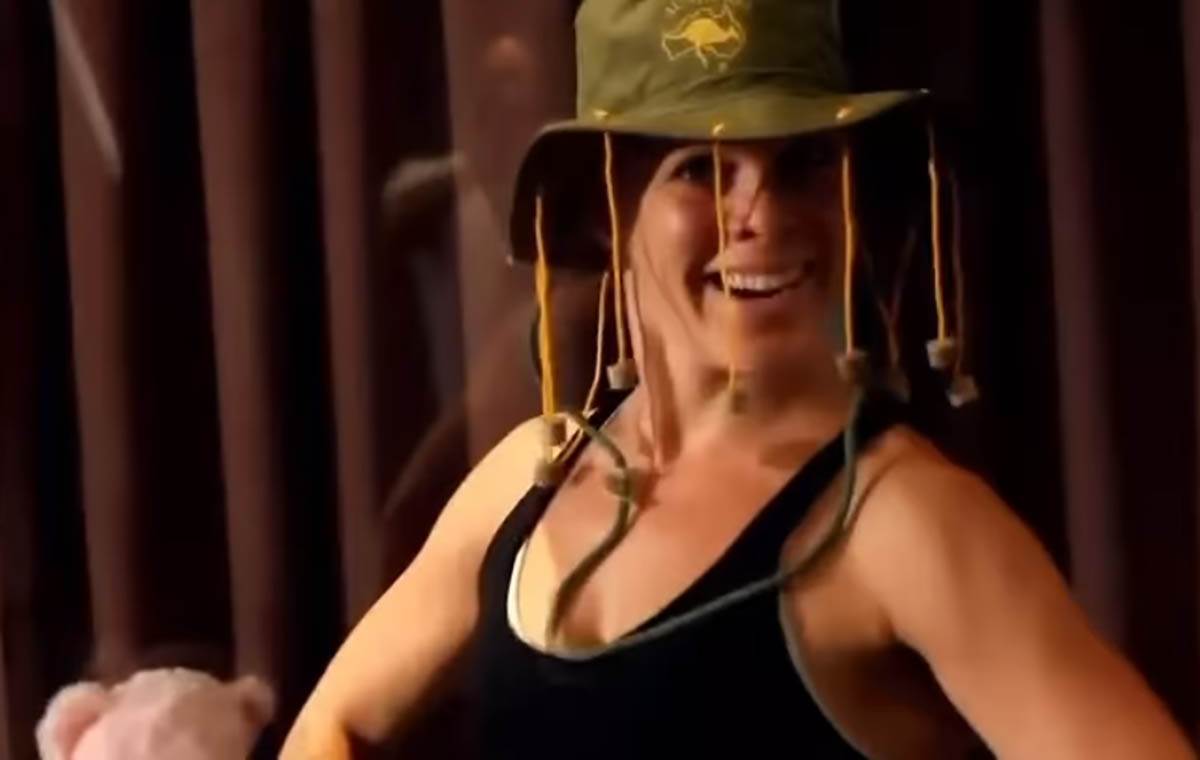 Pink pevačica (1).jpg