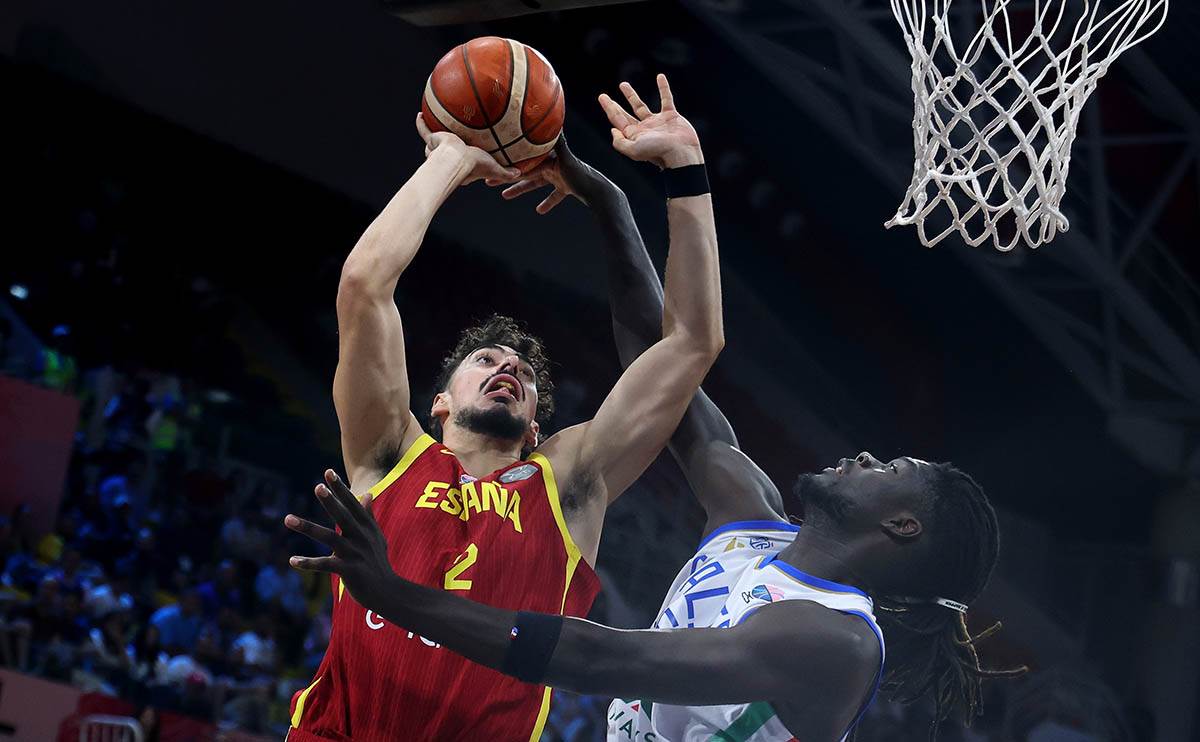 Italija Španija Eurobasket (19).jpg