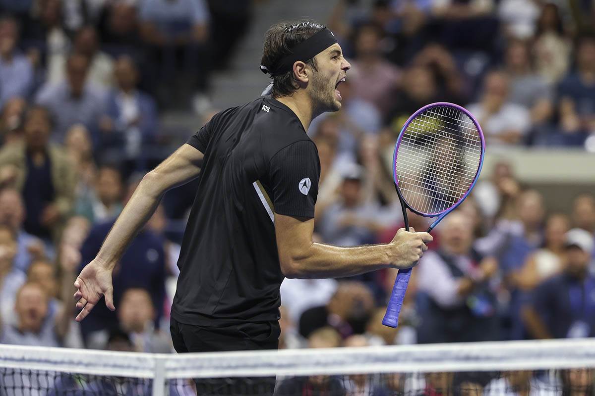 Novak Đoković Tejlor Fric (9).jpg