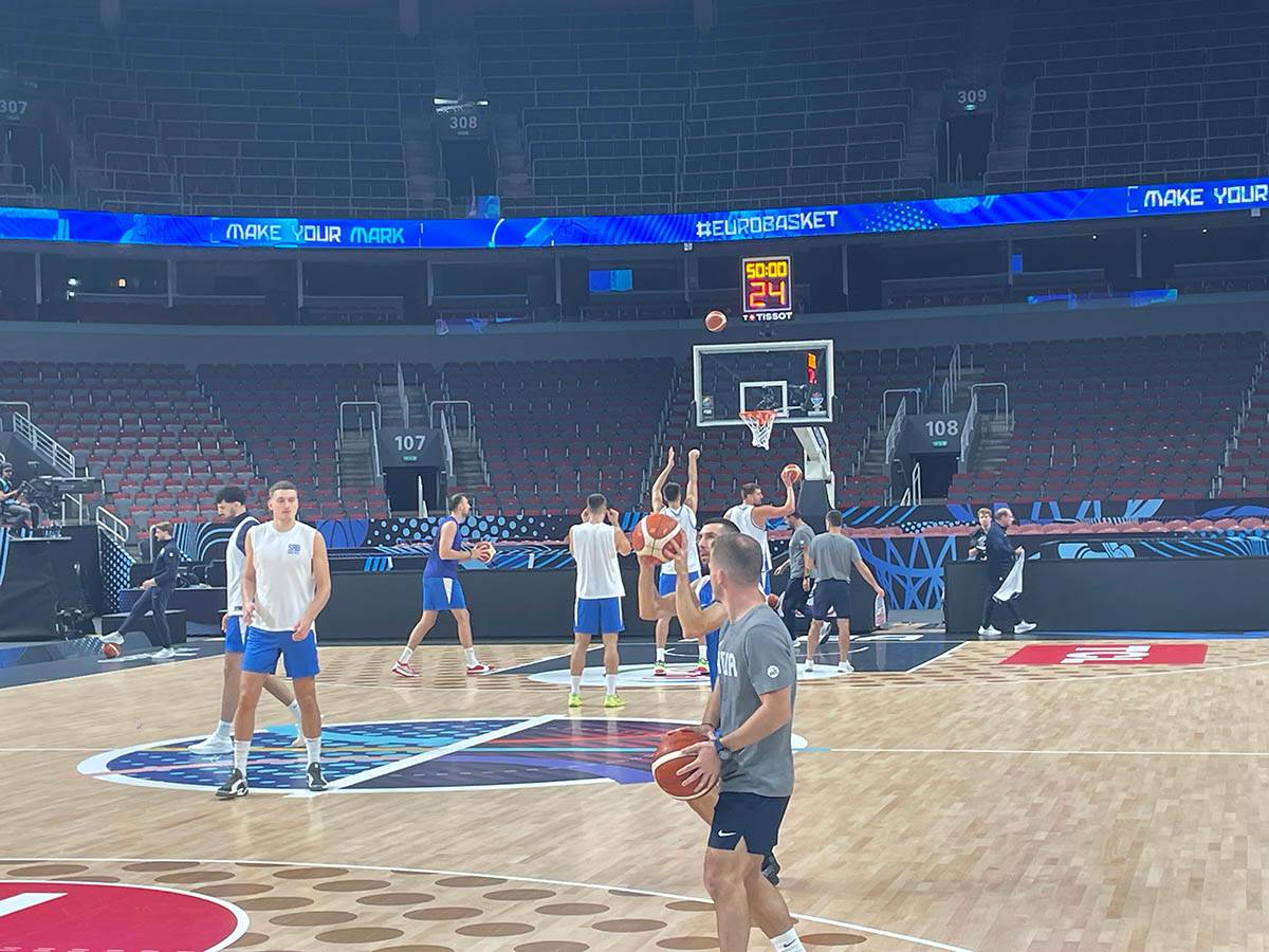 Trening Srbije pred Tursku na dan utakmice (18).jpg