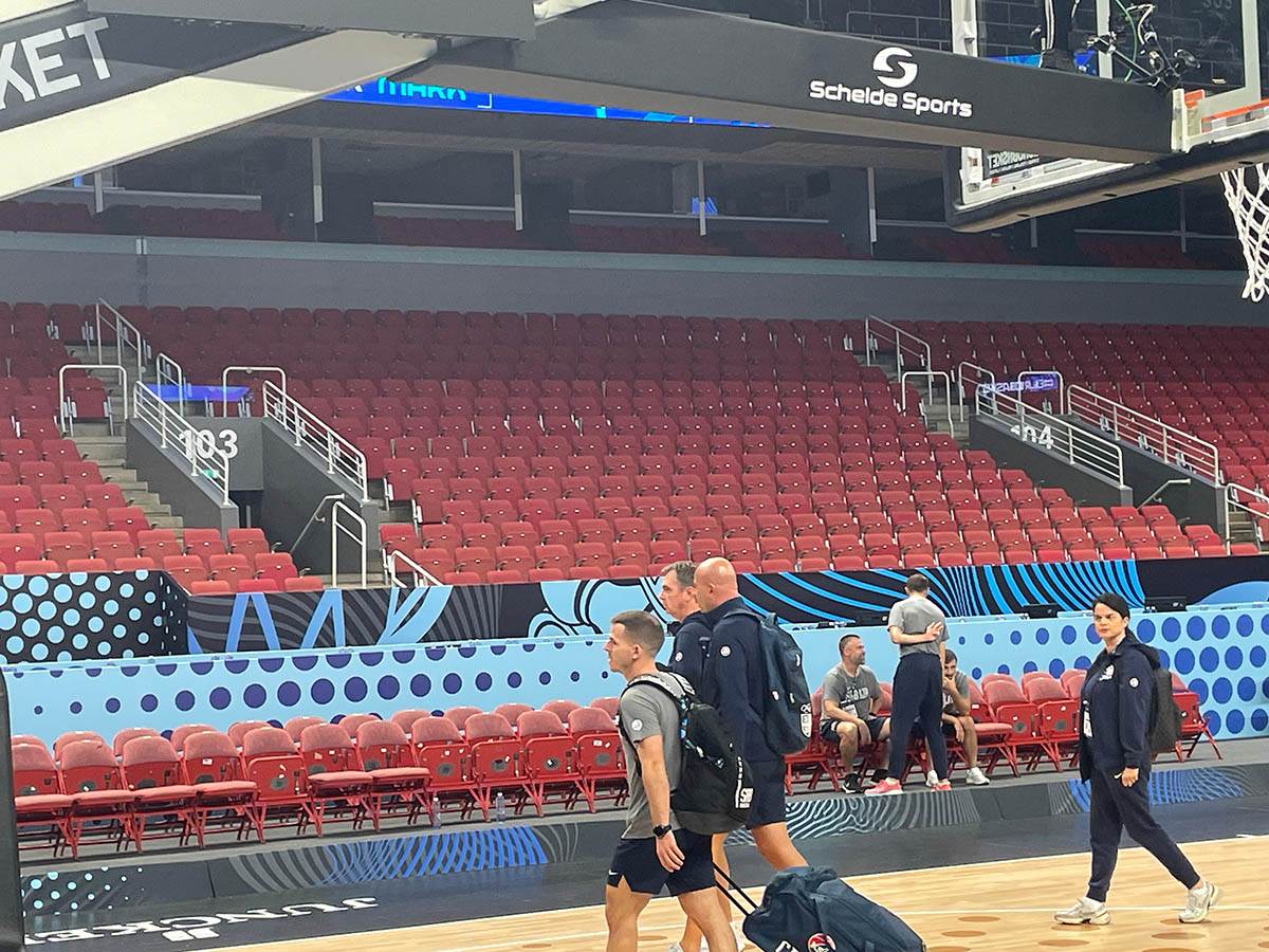 Trening Srbije pred Tursku na dan utakmice (22).jpg