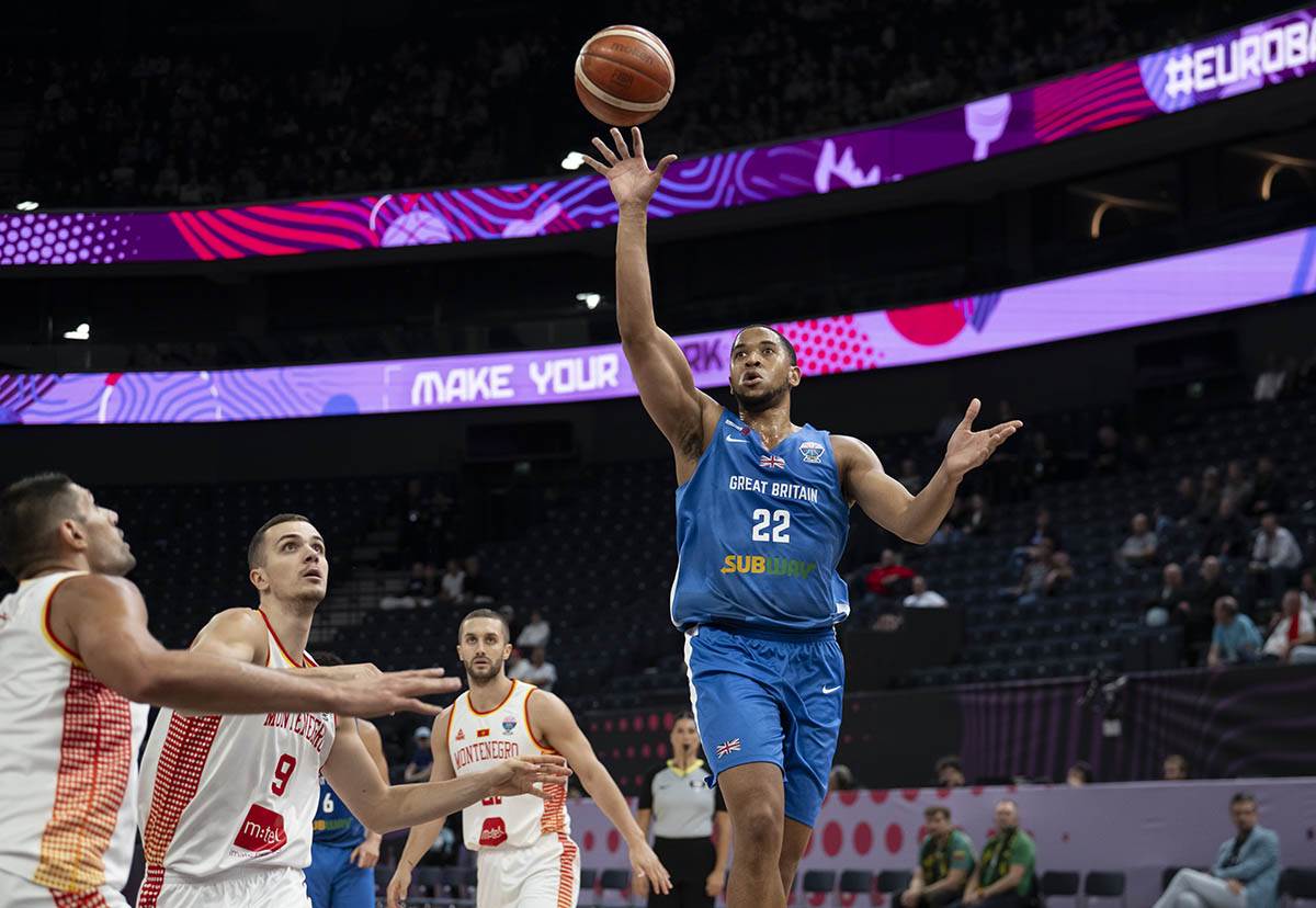 Crna Gora - Velika Britanija (3).jpg