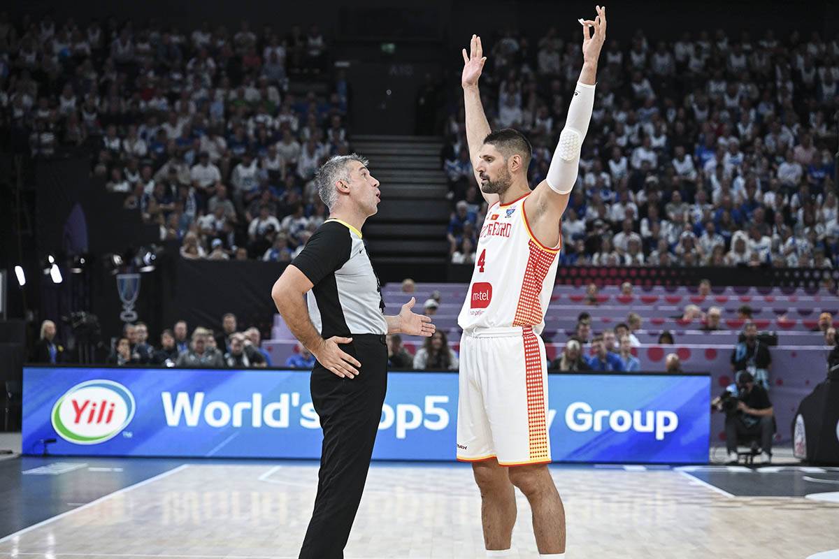 Nikola Vučević (11).jpg