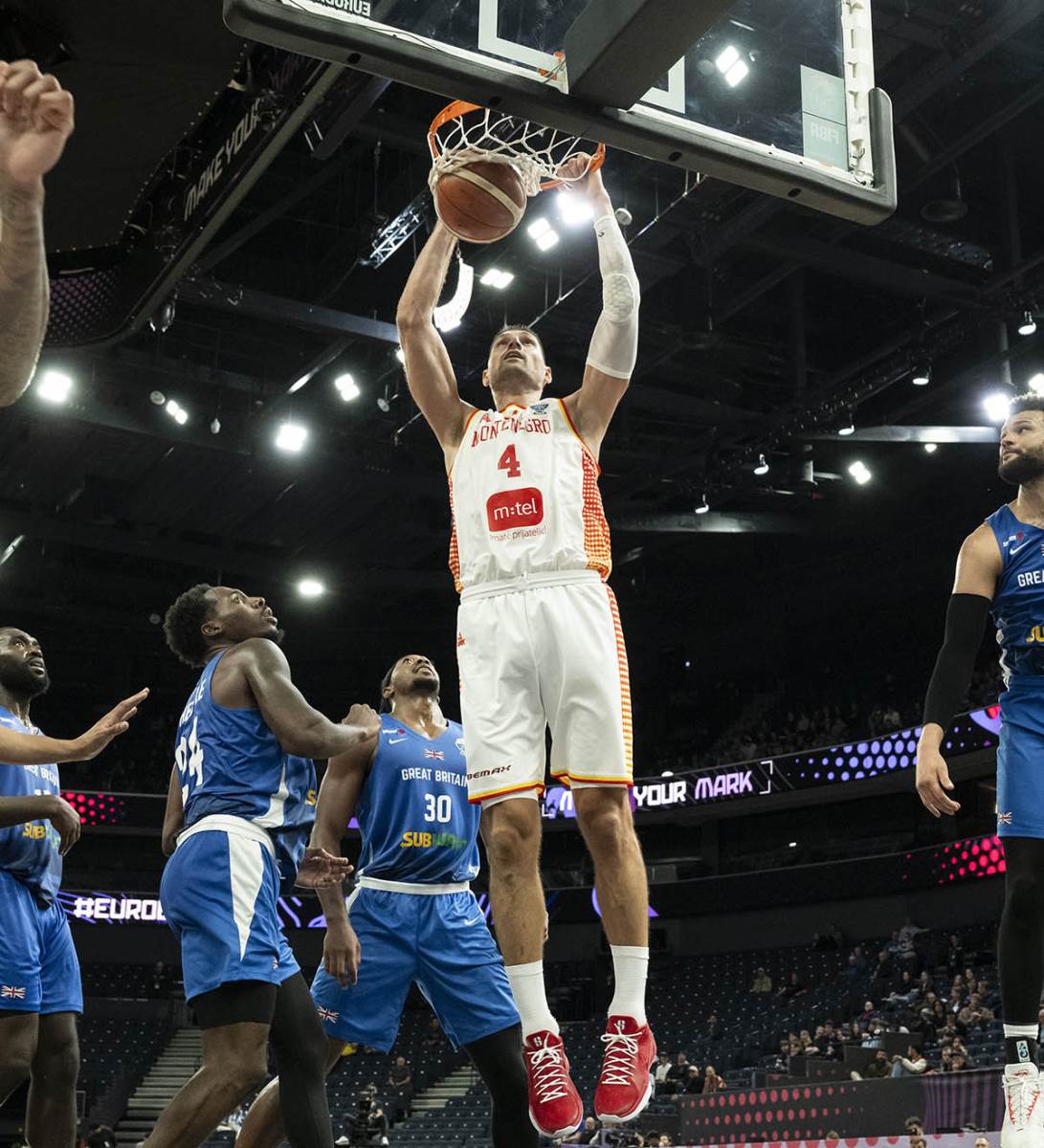 Nikola Vučević (15).jpg