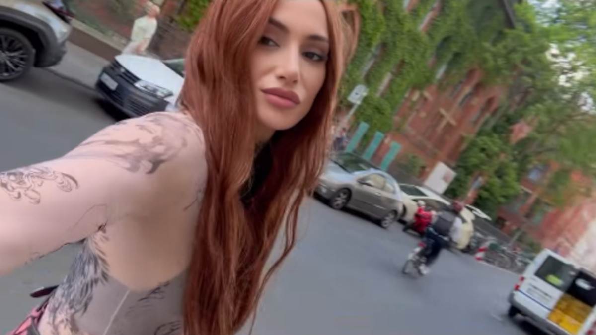 Emina Jahović naslovna2.jpg