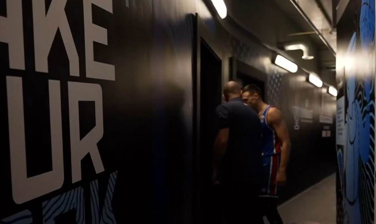 Aleksa Avramović otišao u svlačionicu zbog povrede