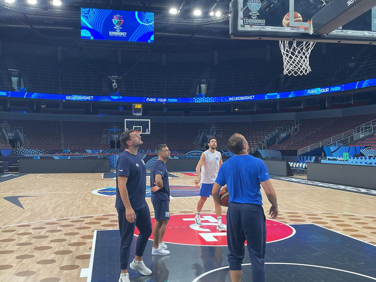 Vasilije Micić trening u Rigi (2).jpg