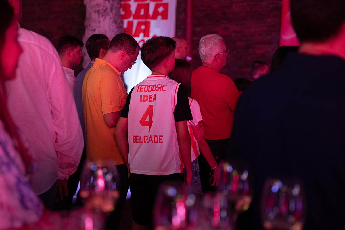 Promocija KK Crvena Zvezda (19).jpg