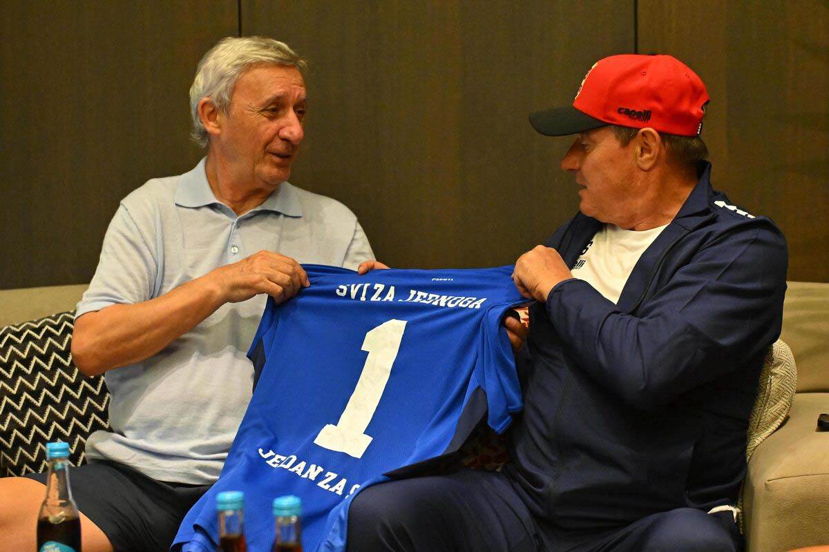 Svetislav Pešić Dragan Stojković Piksi 12.jpg