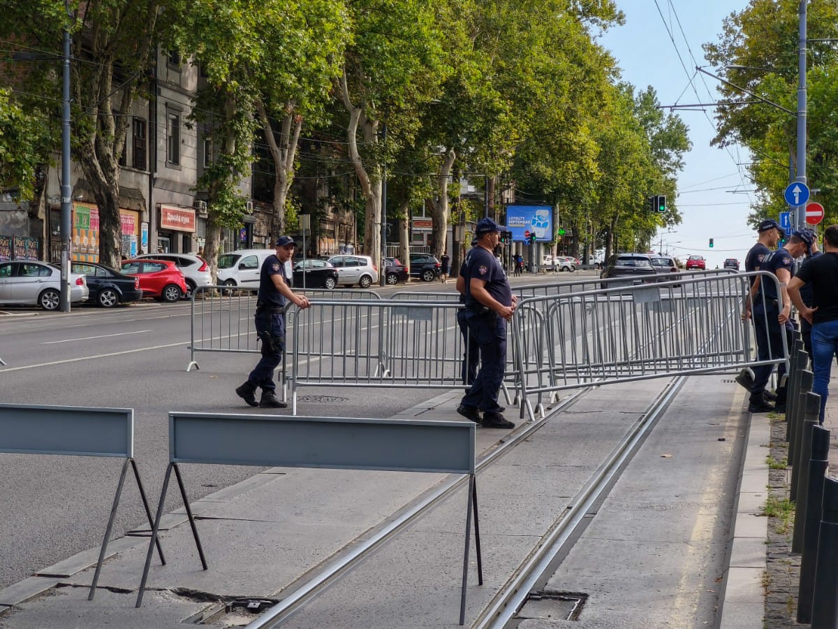 zatvorene ulice zbog odrzavanja Parade ponosa (5).jpeg