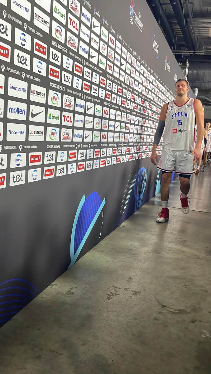 Nikola Jokić posle eliminacije Srbije (2).jpg