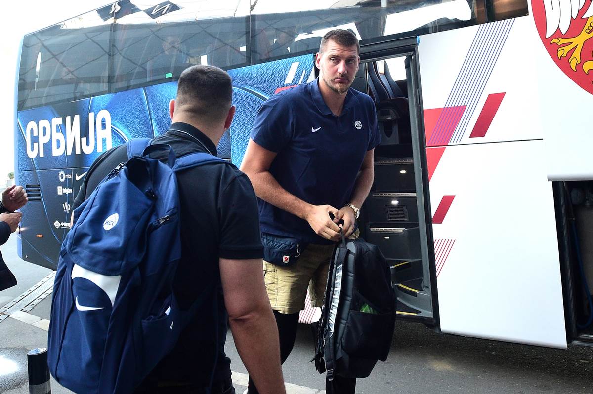 Nikola Jokić na aerodromu u Beogradu