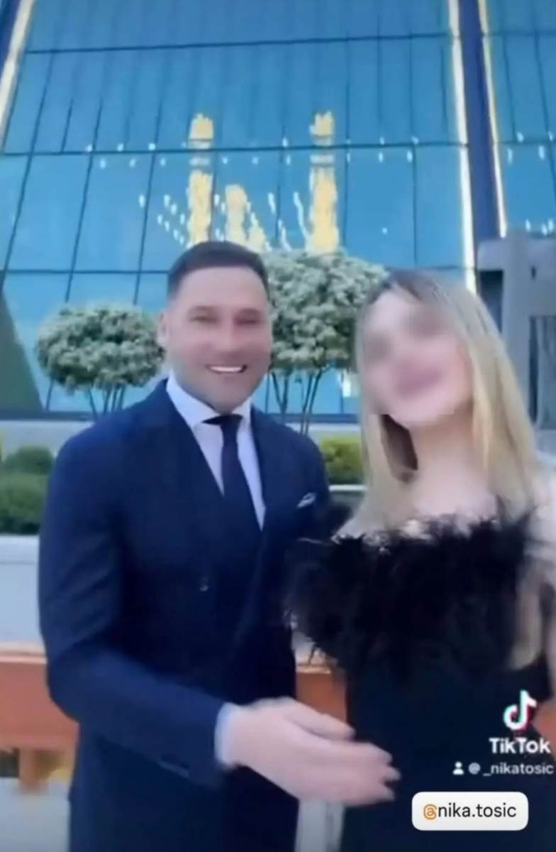 Atina i Nika Tošić