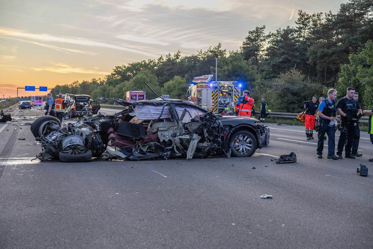Lančani sudar na autoputu A3 u Nemačkoj (6).jpg