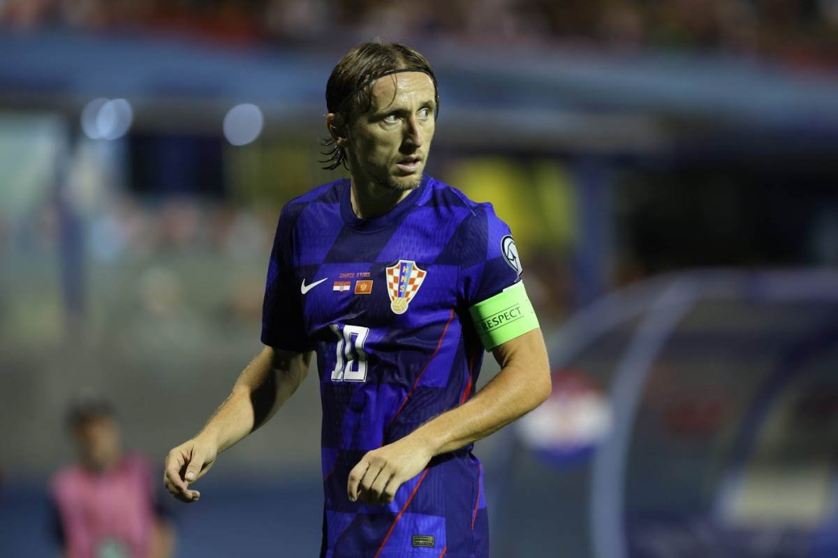 Luka Modrić nosi kapitensku traku na utakmici Hrvatska - Crna Gora