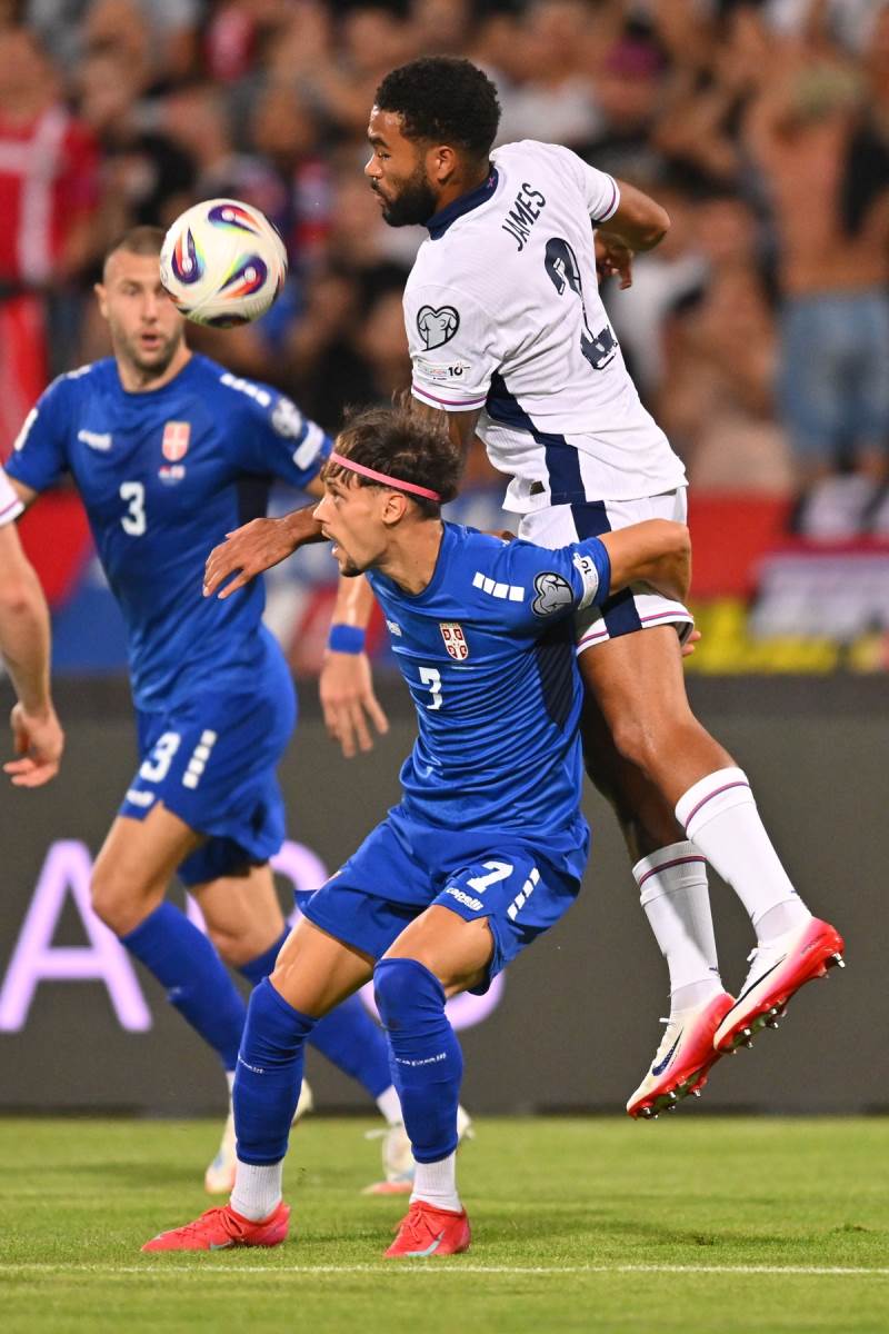 Veljko Birmančević i Ris Džejms u duelu na Srbija Engleska