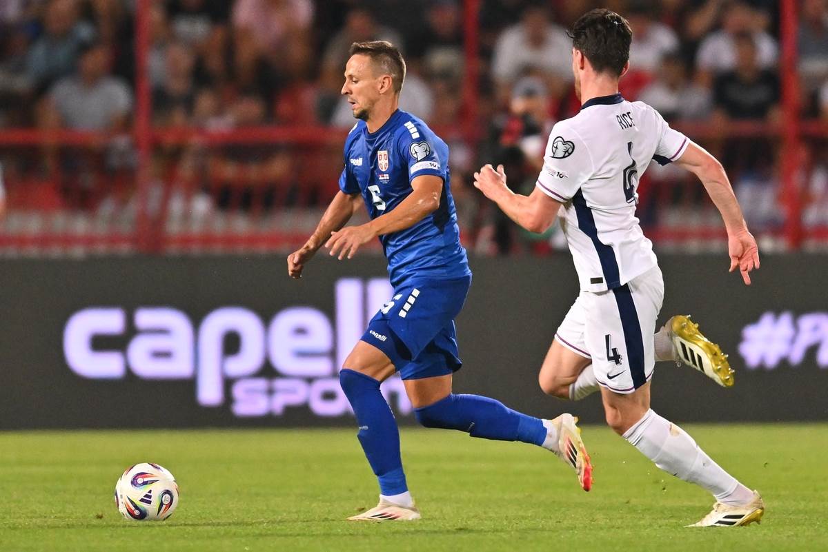 Nemanja Maksimović protiv Deklana Rajsa na Srbija Engleska