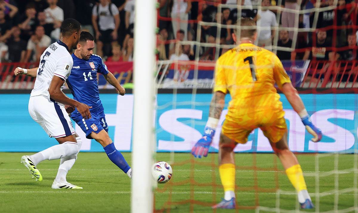 Srbija - Engleska (24).jpg