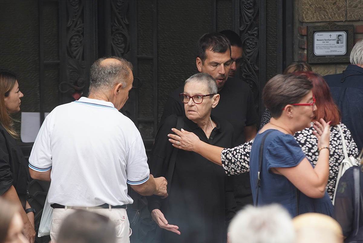 Mihailo Vukobratović žena (3).jpg